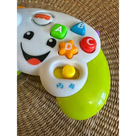 Fisher-Price Laugh & Learn Game & Learn Controller - Picture 3 of 9